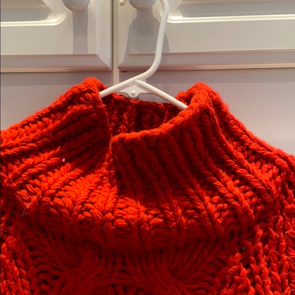 Red knit sweater. Gently used - Picture 2 of 4
